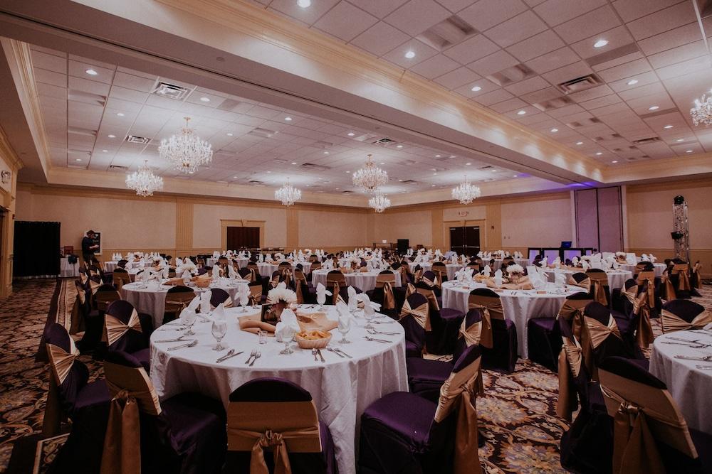 Clarion Hotel & Convention Center Joliet Zewnętrze zdjęcie