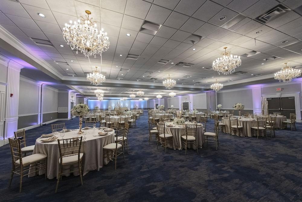 Clarion Hotel & Convention Center Joliet Zewnętrze zdjęcie