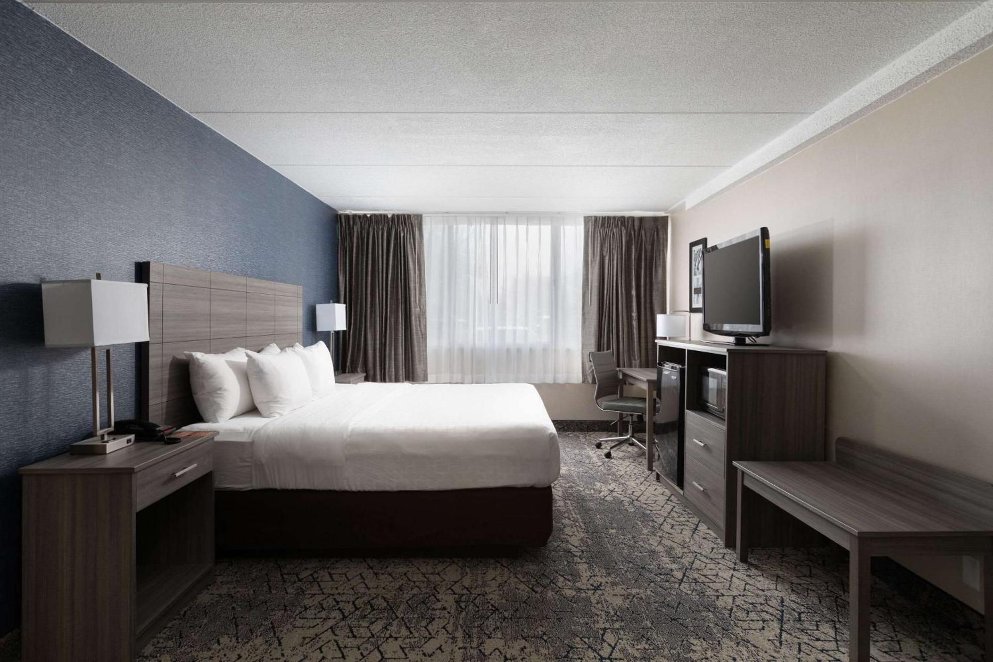Clarion Hotel & Convention Center Joliet Zewnętrze zdjęcie